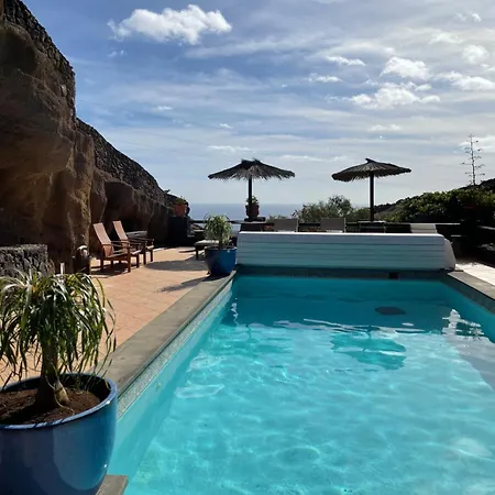 Castillo Lanzarote Bailey - Luxury - Pet Friendly With Heated Pool *