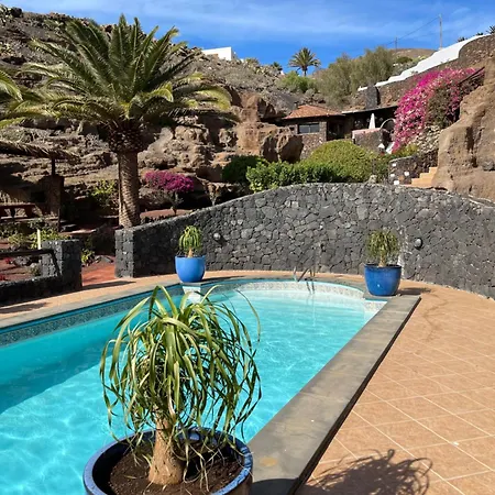 Castillo Lanzarote Bailey - Luxury - Pet Friendly With Heated Pool Holiday home