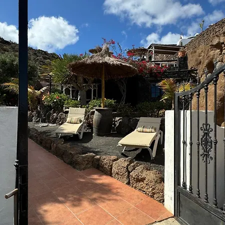 Holiday home Castillo Lanzarote Bailey - Luxury - Pet Friendly With Heated Pool