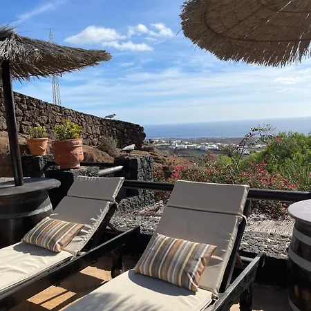 Casa de Férias Castillo Lanzarote Bailey - Luxury - Pet Friendly With Heated Pool