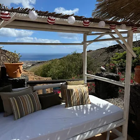 Casa de Férias Castillo Lanzarote Bailey - Luxury - Pet Friendly With Heated Pool *